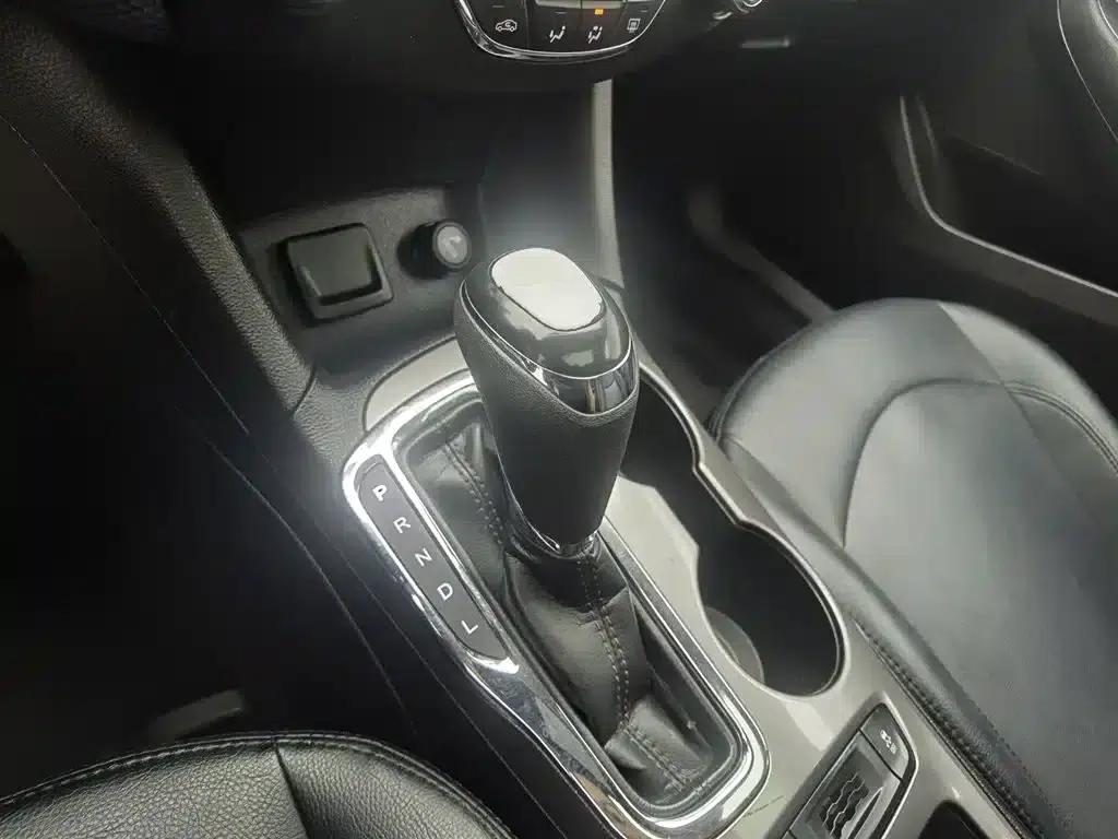 Chevrolet Cruze 2018 Redline 320 Automatic Pioneer Edition — миниатюра 13