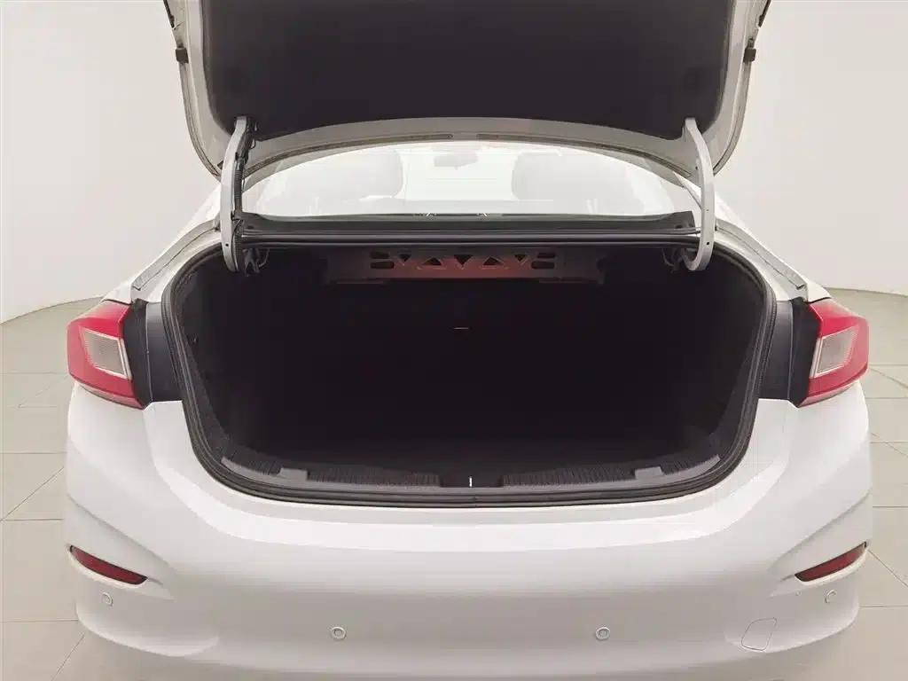 Chevrolet Cruze 2018 Redline 320 Automatic Pioneer Edition — миниатюра 16