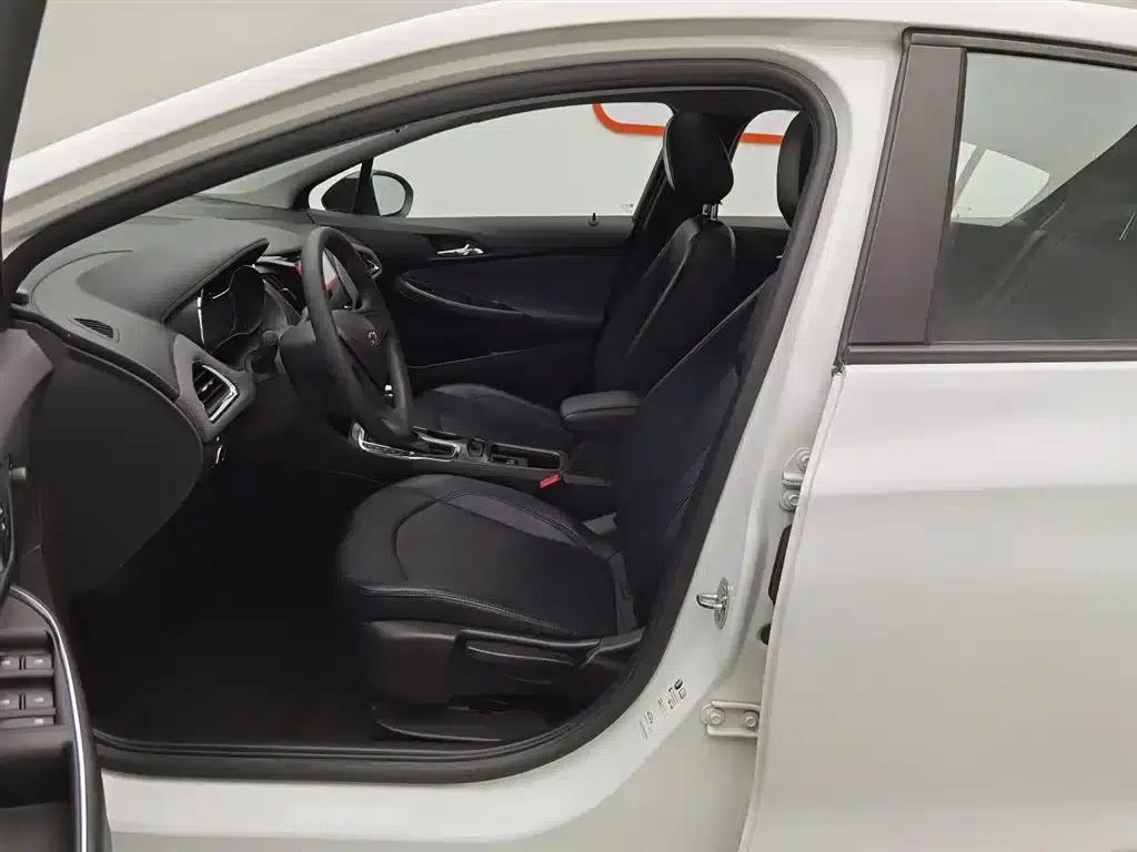 Chevrolet Cruze 2018 Redline 320 Automatic Pioneer Edition — миниатюра 10