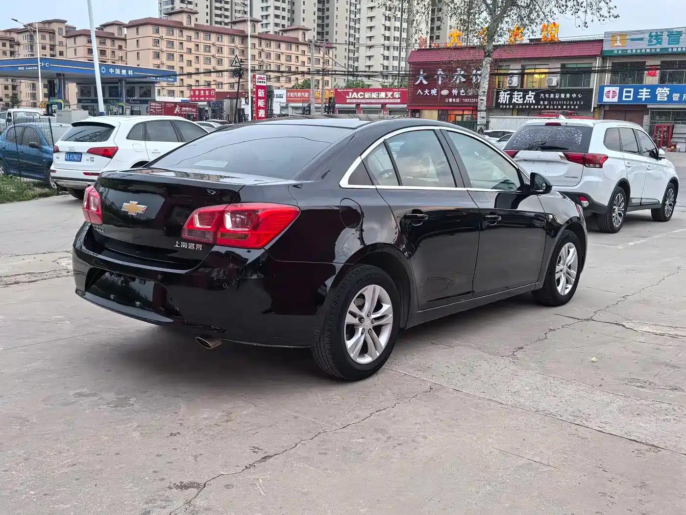 Chevrolet Cruze 2015 1.5L Classic SE AT — миниатюра 4