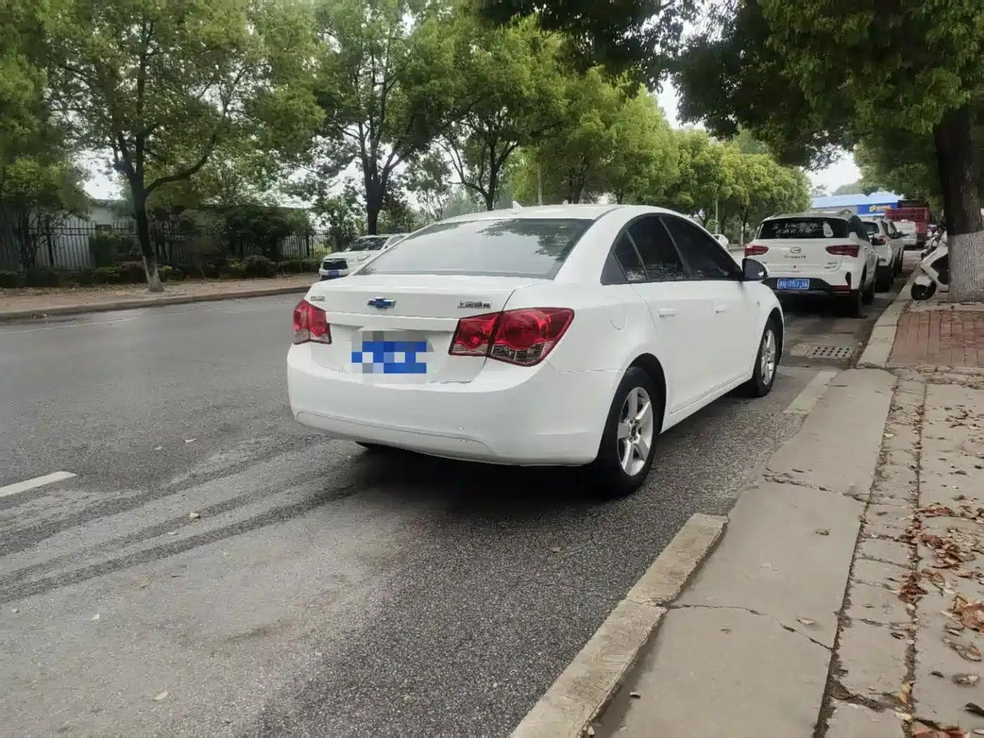 Chevrolet Cruze 2013 1.8L SE AT — миниатюра 8