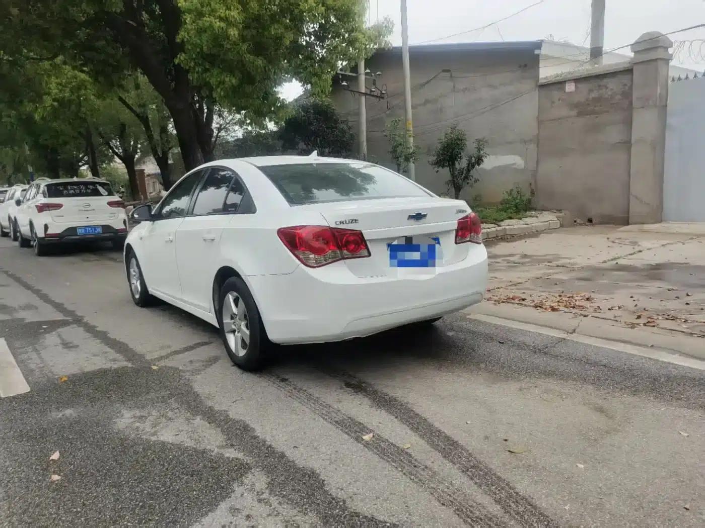 Chevrolet Cruze 2013 1.8L SE AT — миниатюра 9