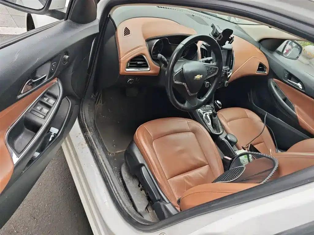 Chevrolet Cruze 2016 1.4T DCG Luxury Edition — миниатюра 14