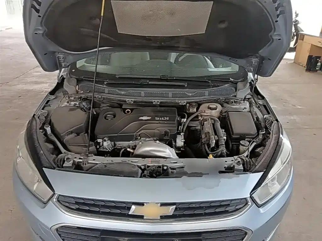 Chevrolet Cruze 2015 1.5L Automatic Luxury Edition — миниатюра 20