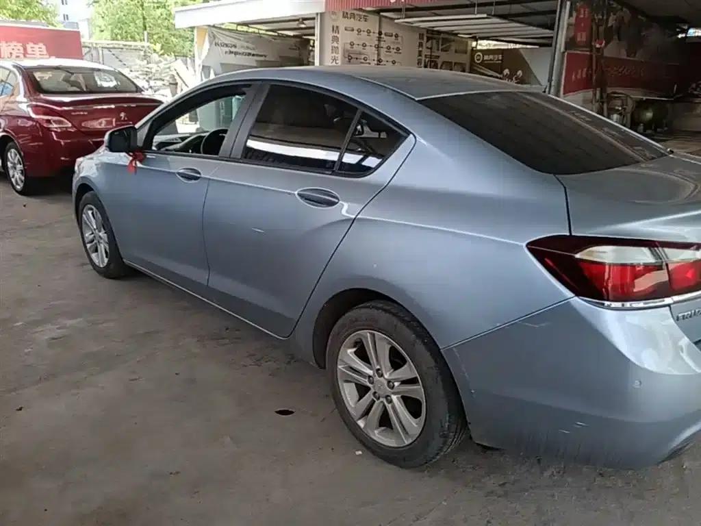 Chevrolet Cruze 2015 1.5L Automatic Luxury Edition — миниатюра 5