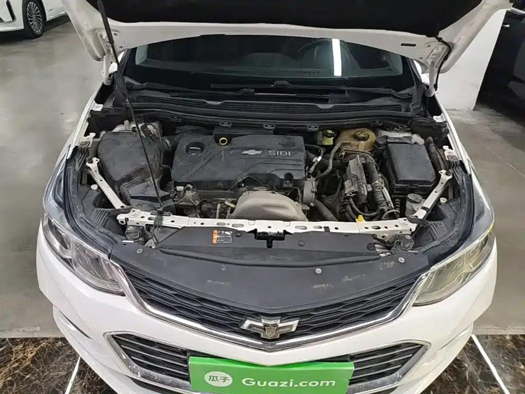 Chevrolet Cruze 2017 1.5L Automatic Pioneer Sunroof Edition — миниатюра 20