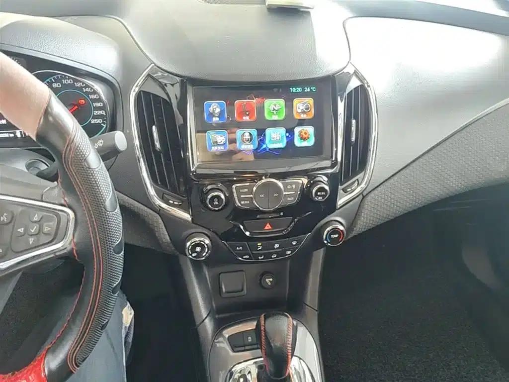 Chevrolet Cruze 2016 1.5L Automatic Luxury Edition — миниатюра 13