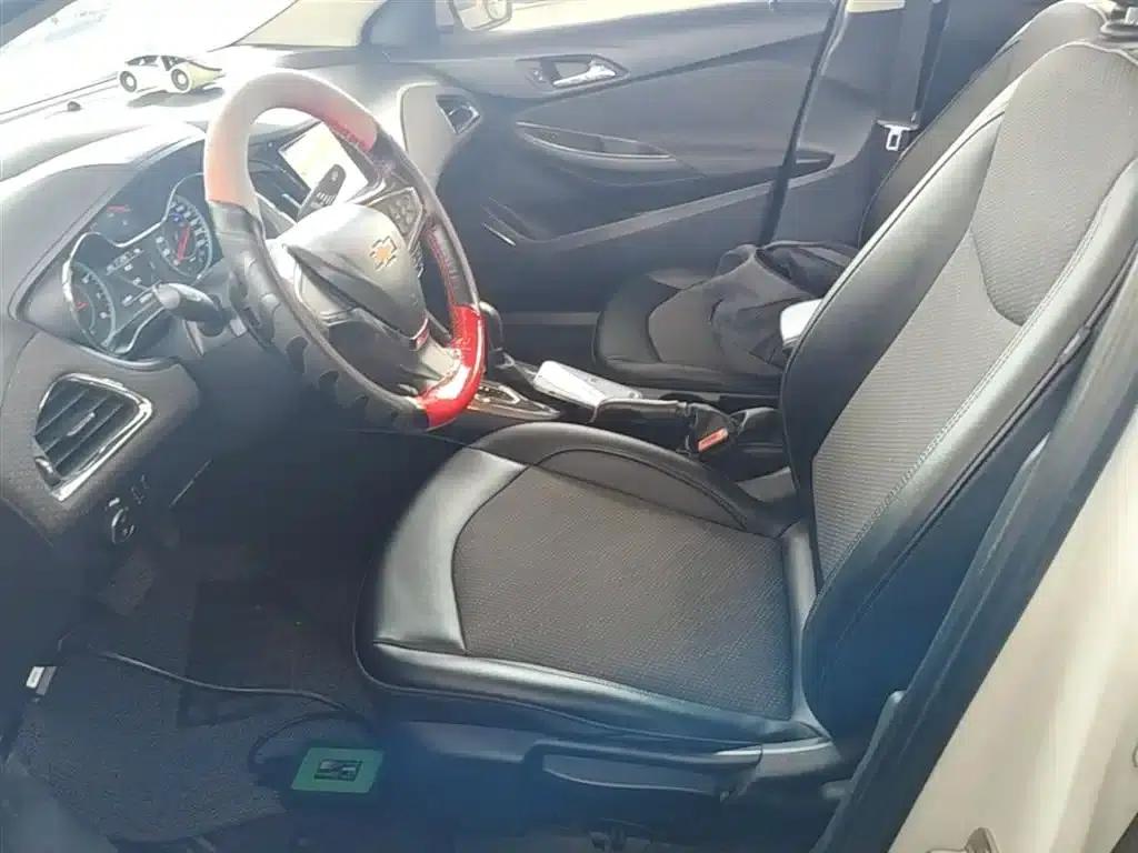 Chevrolet Cruze 2016 1.5L Automatic Luxury Edition — миниатюра 15