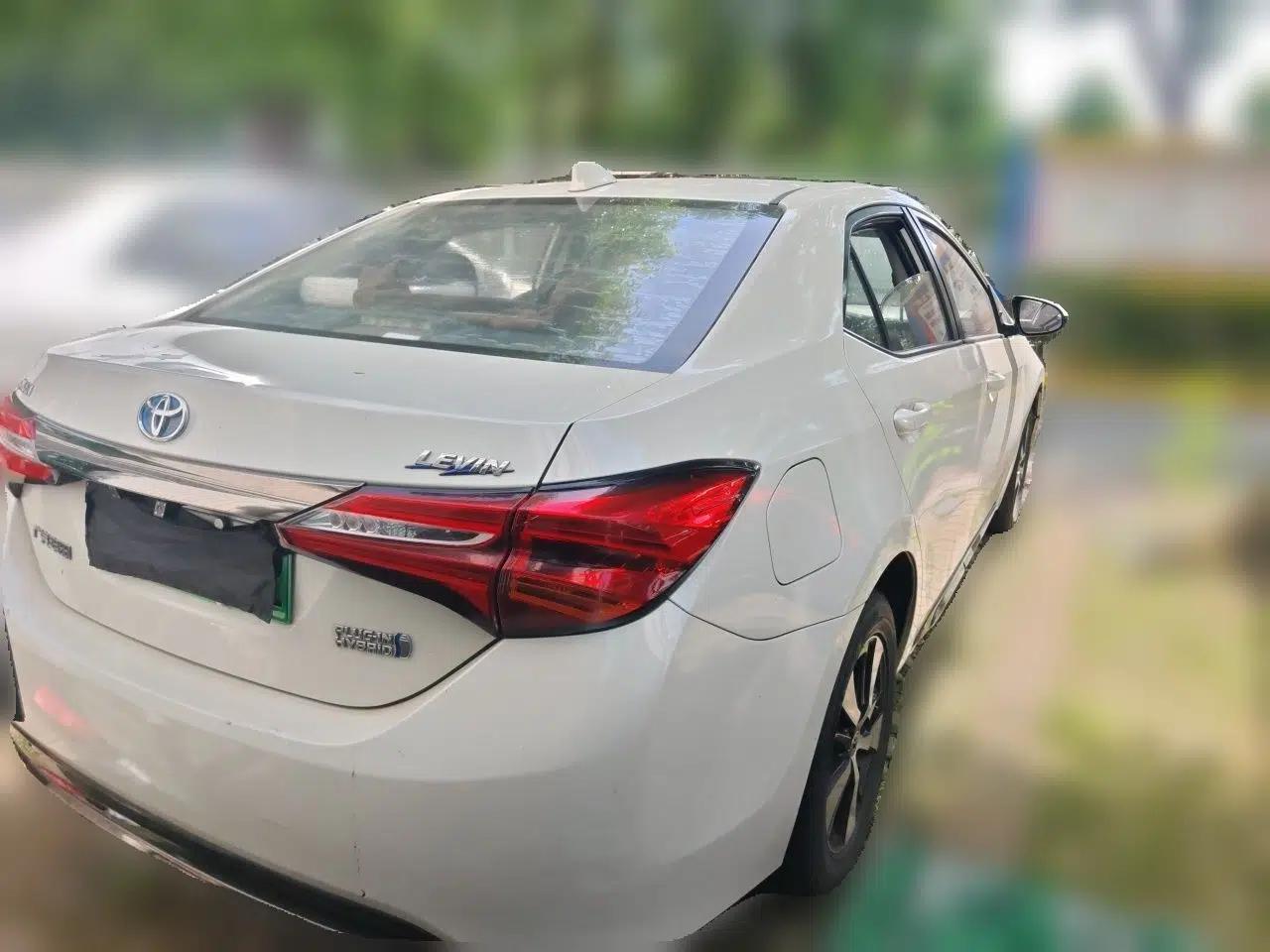 Toyota Levin Hybrid E+ 2019 1.8L PH GS E-CVT Elite Edition — миниатюра 6