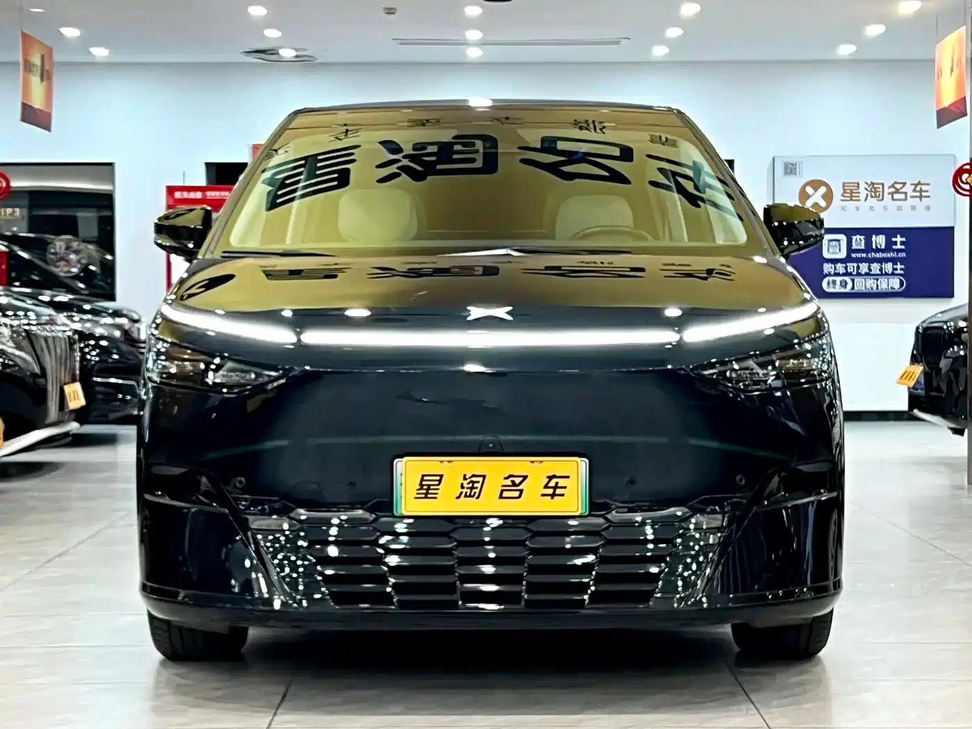 XPeng X9 2024 Model: 702kWh Ultra-Long Range (Max) — миниатюра 2