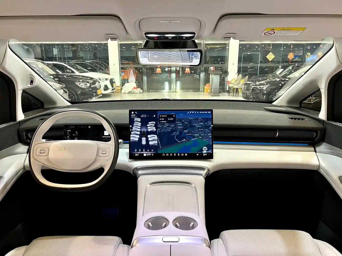 XPeng X9 2024 Model: 702kWh Ultra-Long Range (Max) — миниатюра 11
