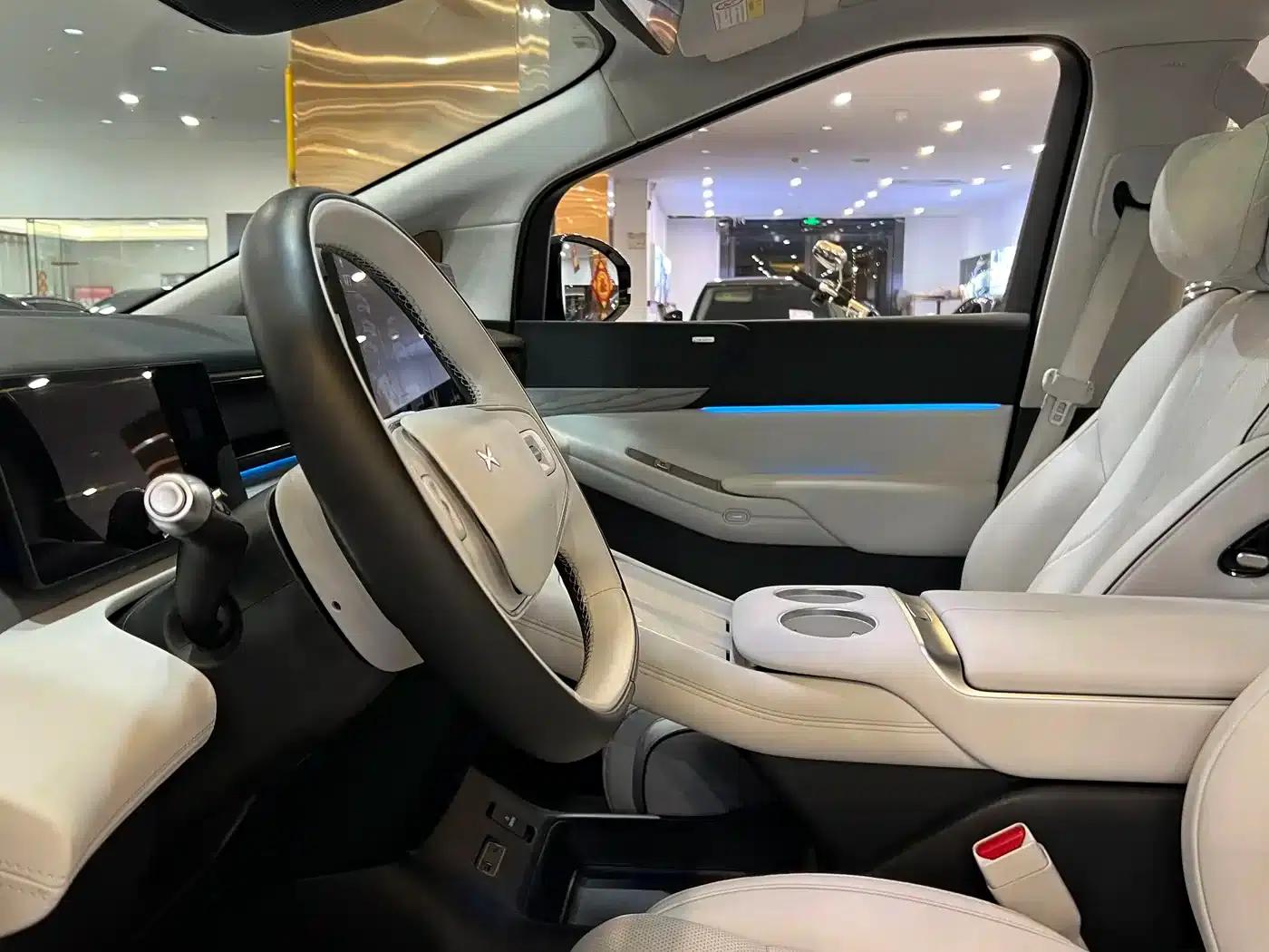 XPeng X9 2024 Model: 702kWh Ultra-Long Range (Max) — миниатюра 15
