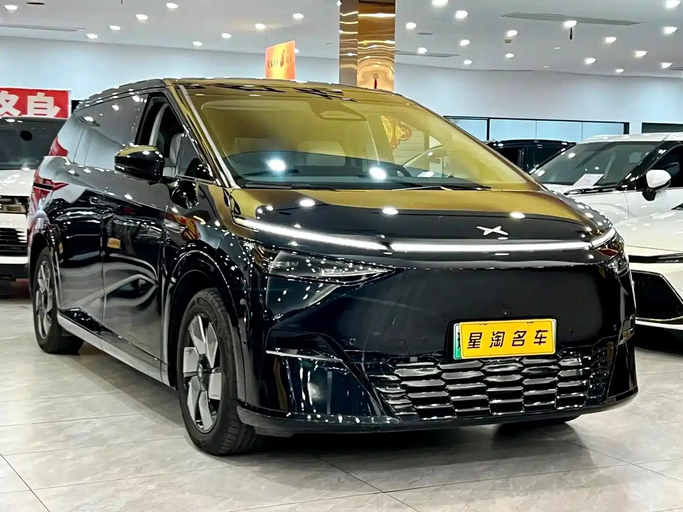 XPeng X9 2024 Model: 702kWh Ultra-Long Range (Max) — миниатюра 3