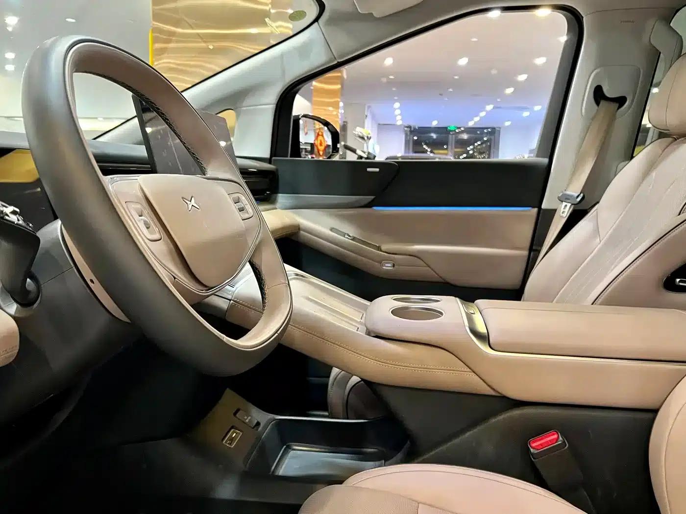 XPeng X9 2025 Pure Electric Model with a Maximum Range of 740km — миниатюра 14