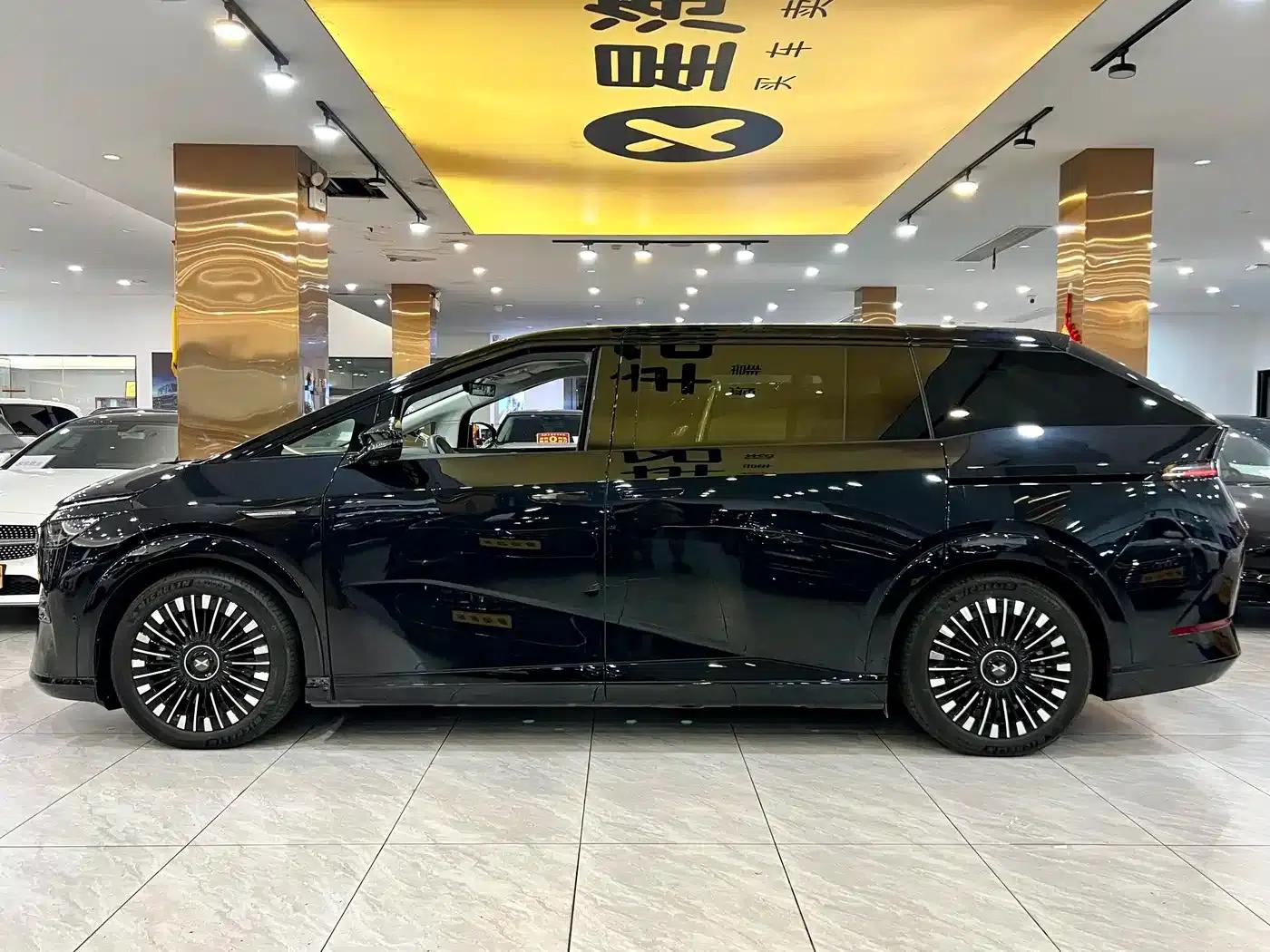 XPeng X9 2025 Pure Electric Model with a Maximum Range of 740km — миниатюра 4