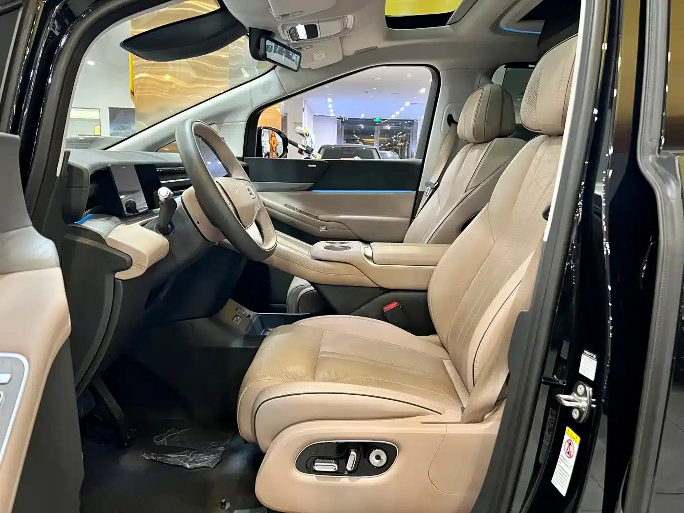 XPeng X9 2025 Pure Electric Model with a Maximum Range of 740km — миниатюра 8