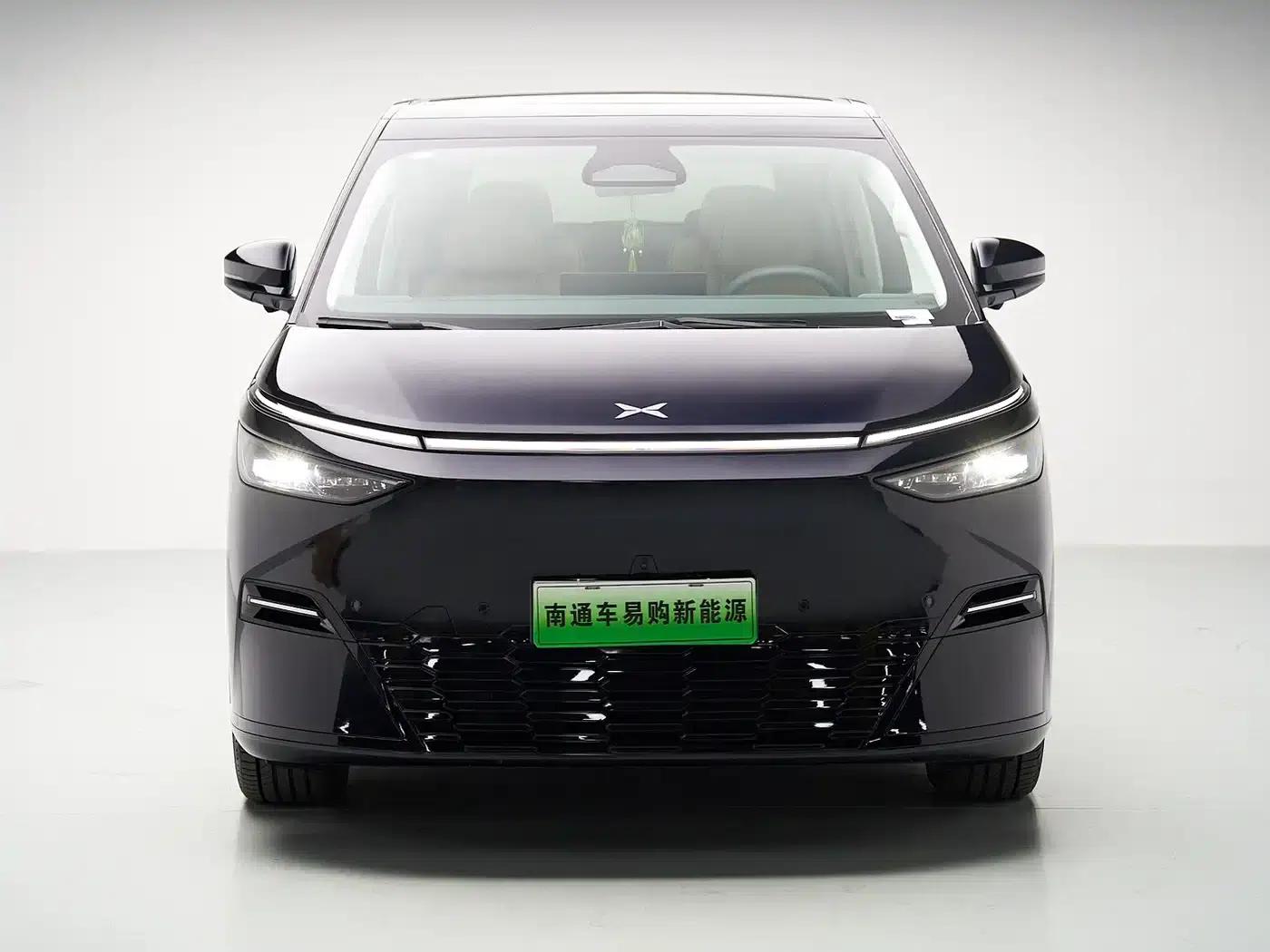 XPeng X9 2025 Pure Electric Model with a Maximum Range of 740km — миниатюра 2