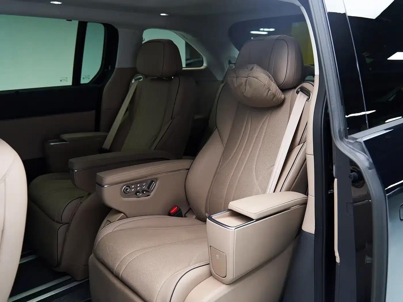 XPeng X9 2025 Pure Electric Model with a Maximum Range of 740km — миниатюра 14
