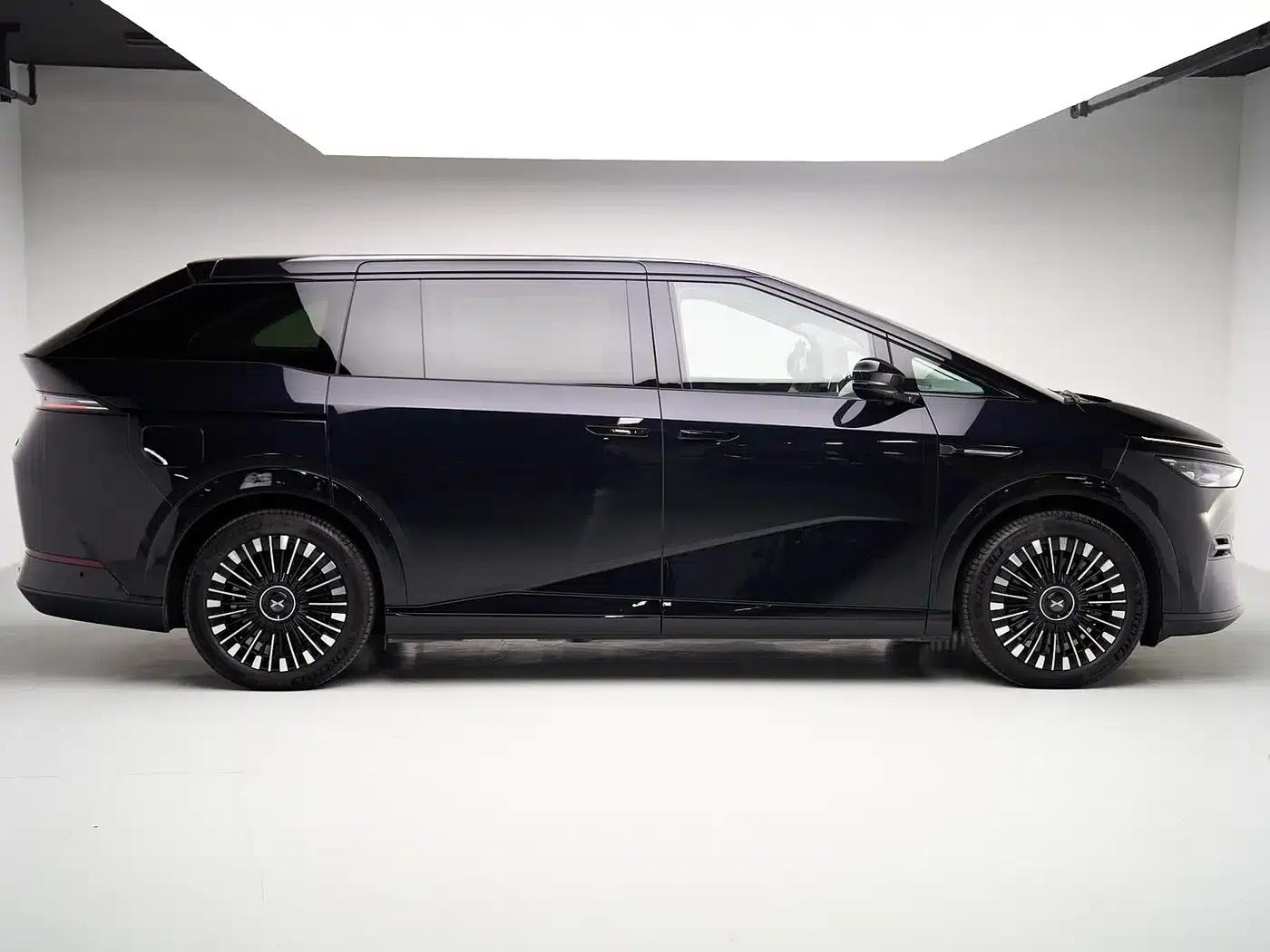 XPeng X9 2025 Pure Electric Model with a Maximum Range of 740km — миниатюра 4