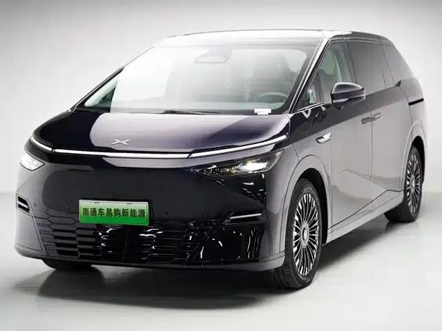 XPeng X9 2025 Pure Electric Model with a Maximum Range of 740km