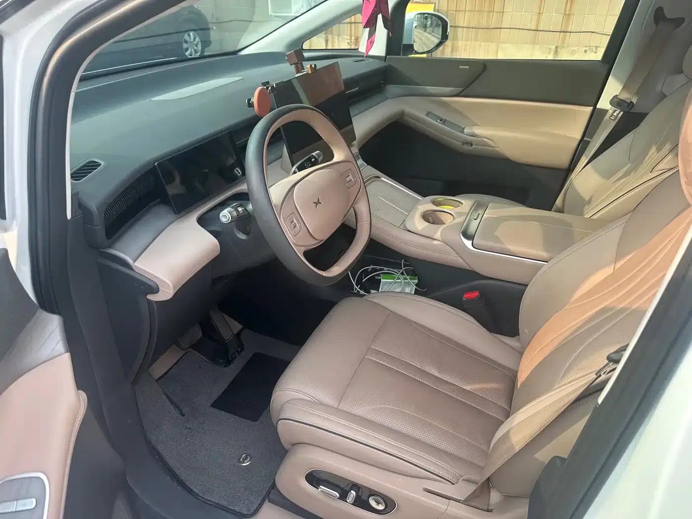 XPeng X9 2025 Pure Electric Model with a Maximum Range of 740km — миниатюра 3