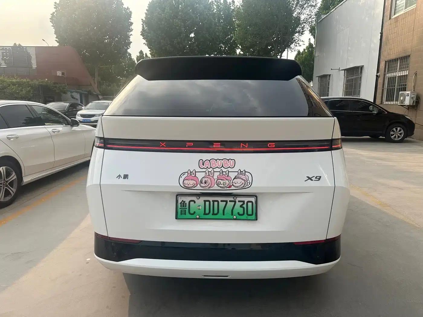XPeng X9 2025 Pure Electric Model with a Maximum Range of 740km — миниатюра 6