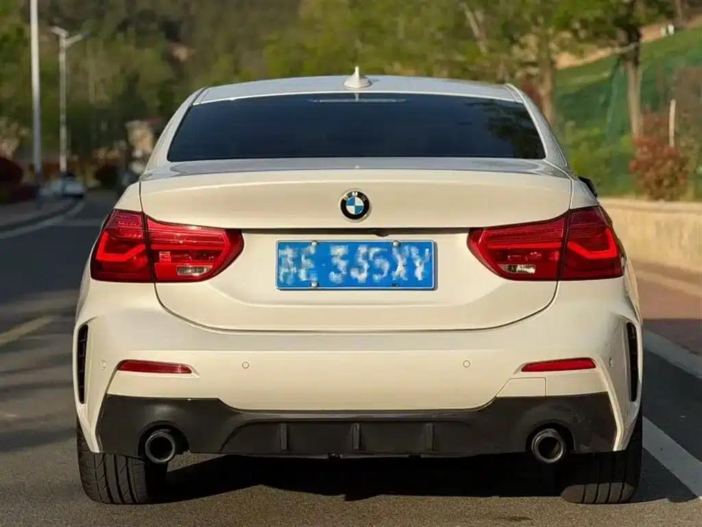 BMW 1 Series 2021 125i M Sport Shadow Edition — миниатюра 4