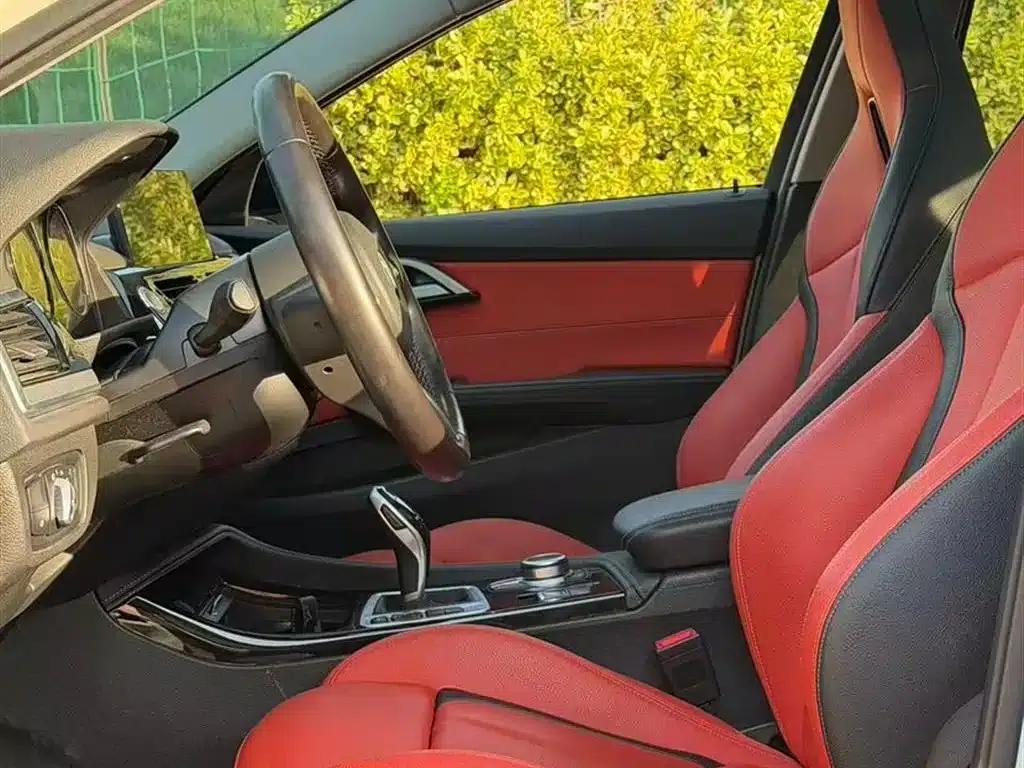 BMW 1 Series 2021 125i M Sport Shadow Edition — миниатюра 5