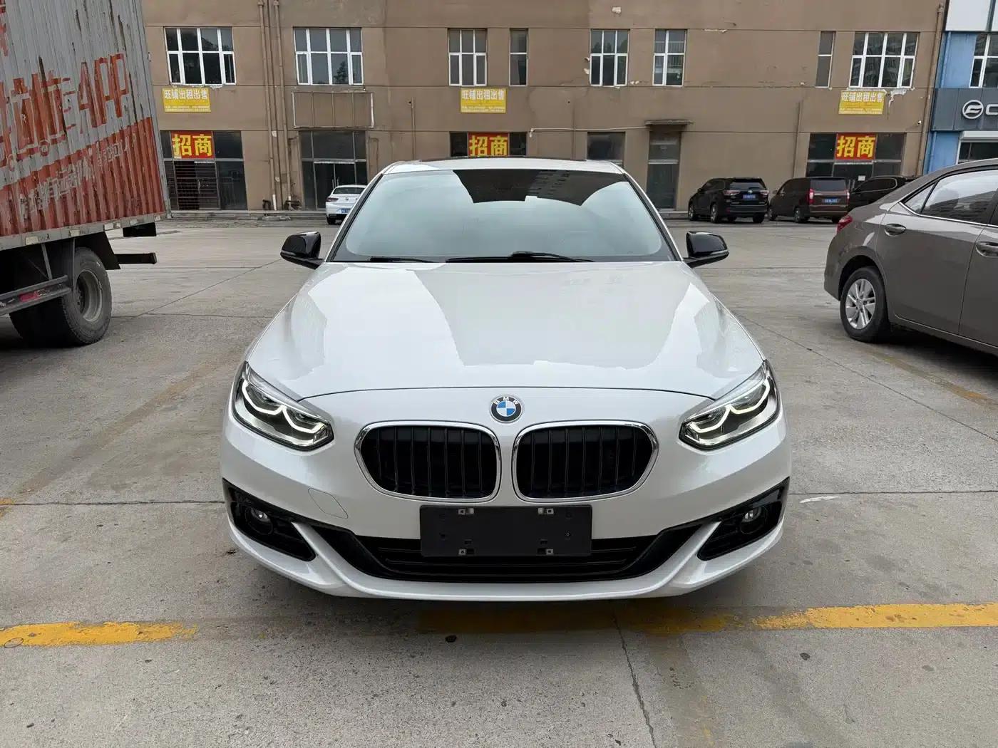 2018 BMW 1 Series Facelift 118i Sport — миниатюра 2