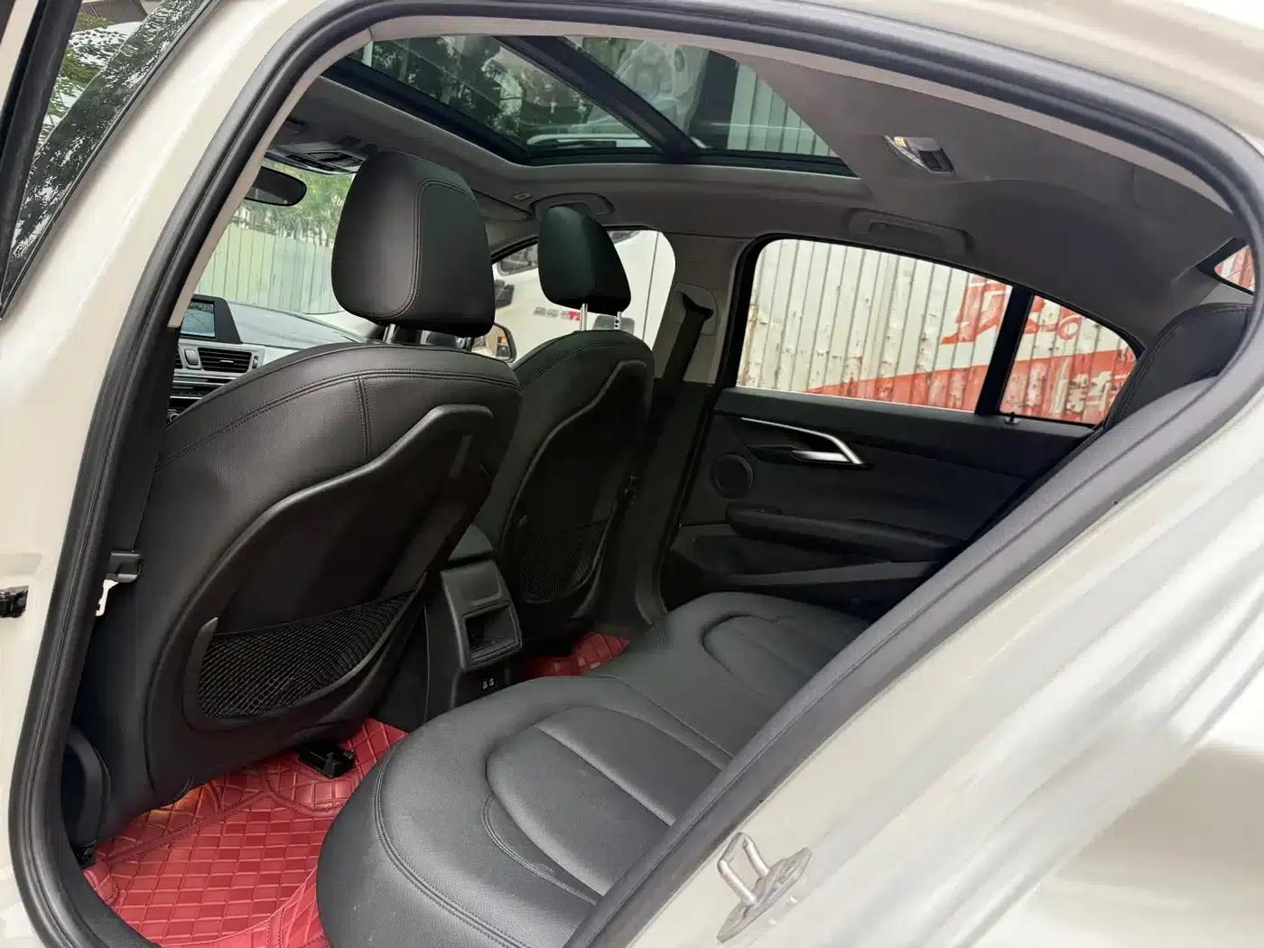 2018 BMW 1 Series Facelift 118i Sport — миниатюра 13