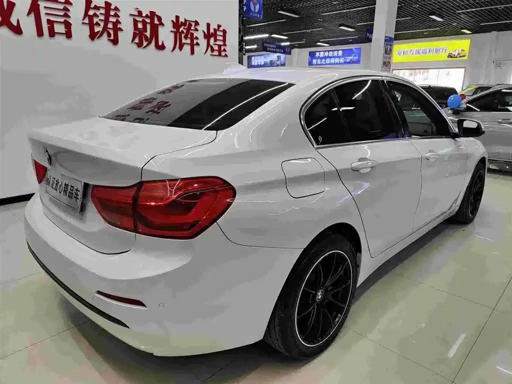 2017 BMW 1 Series 118i Design Package — миниатюра 4