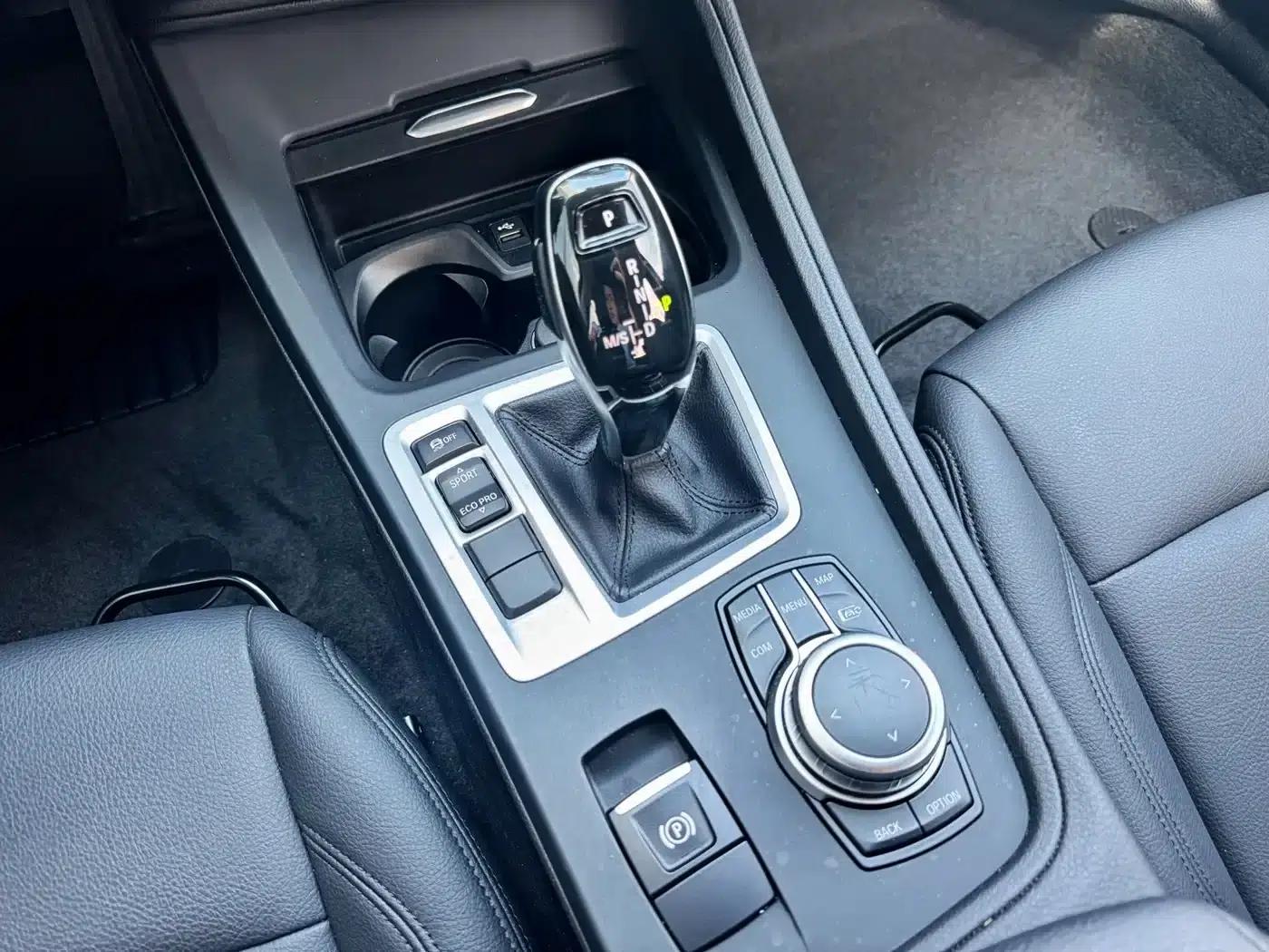 2023 BMW 1 Series 120i M Sport — миниатюра 12