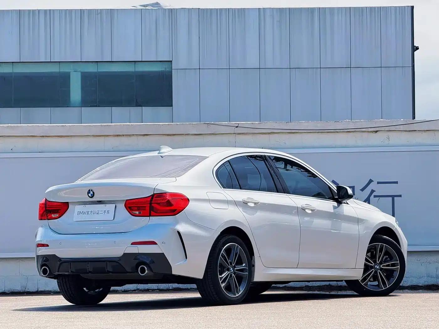 2023 BMW 1 Series 120i M Sport — миниатюра 5