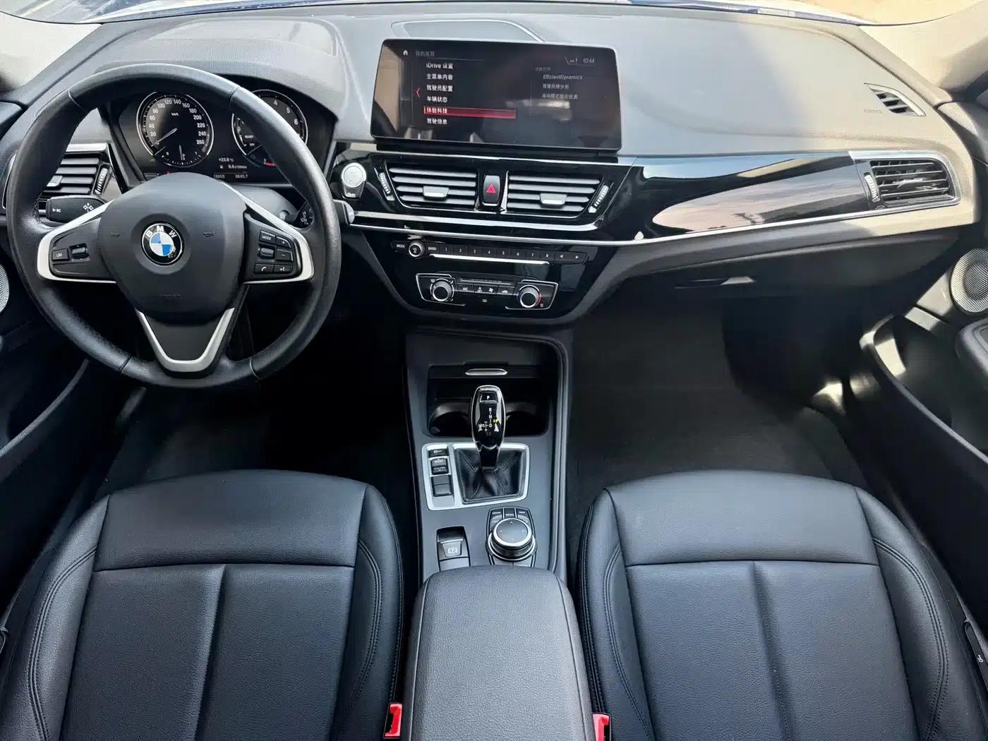 2023 BMW 1 Series 120i M Sport — миниатюра 10
