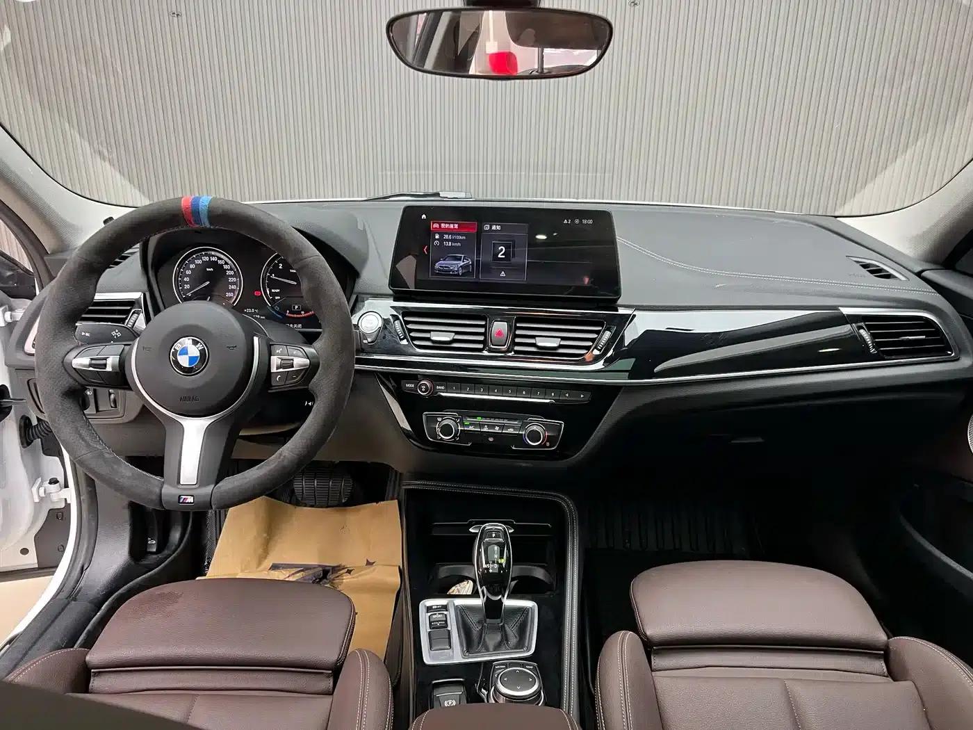 2022 BMW 1 Series 125i M Sport Shadow Edition — миниатюра 6