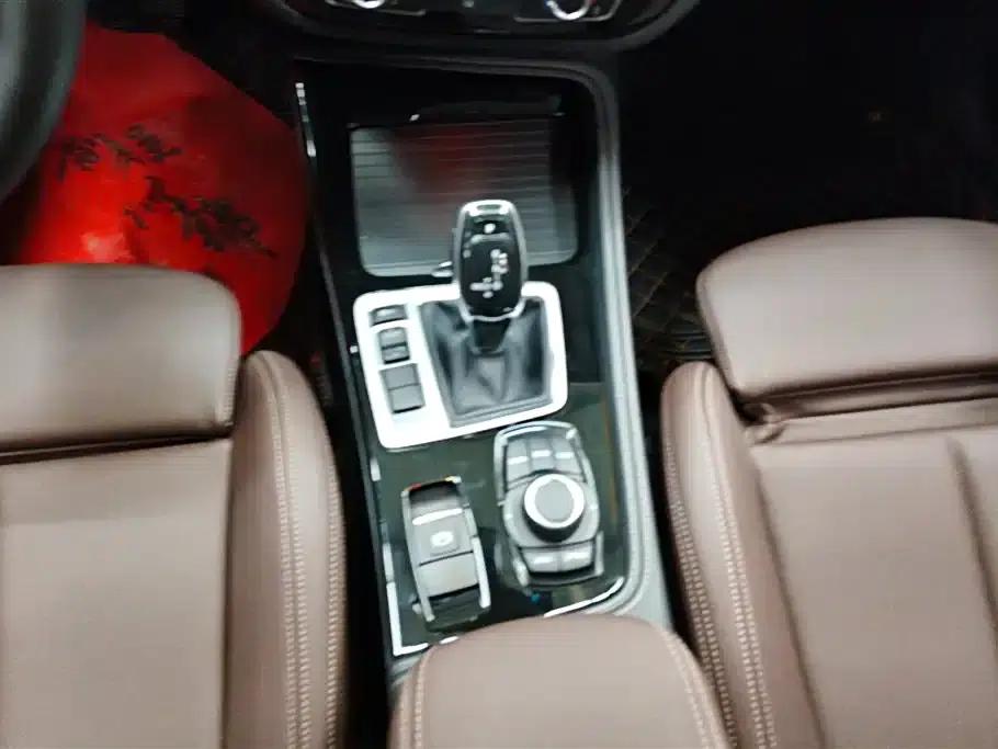 2020 BMW 1 Series 120i M Sport Package — миниатюра 16
