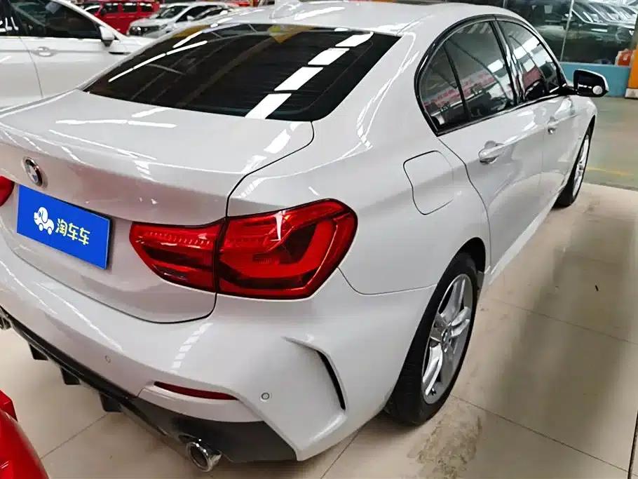 2020 BMW 1 Series 120i M Sport Package — миниатюра 3