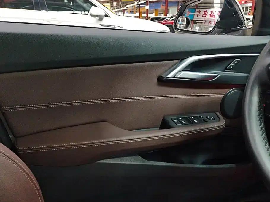 2020 BMW 1 Series 120i M Sport Package — миниатюра 7