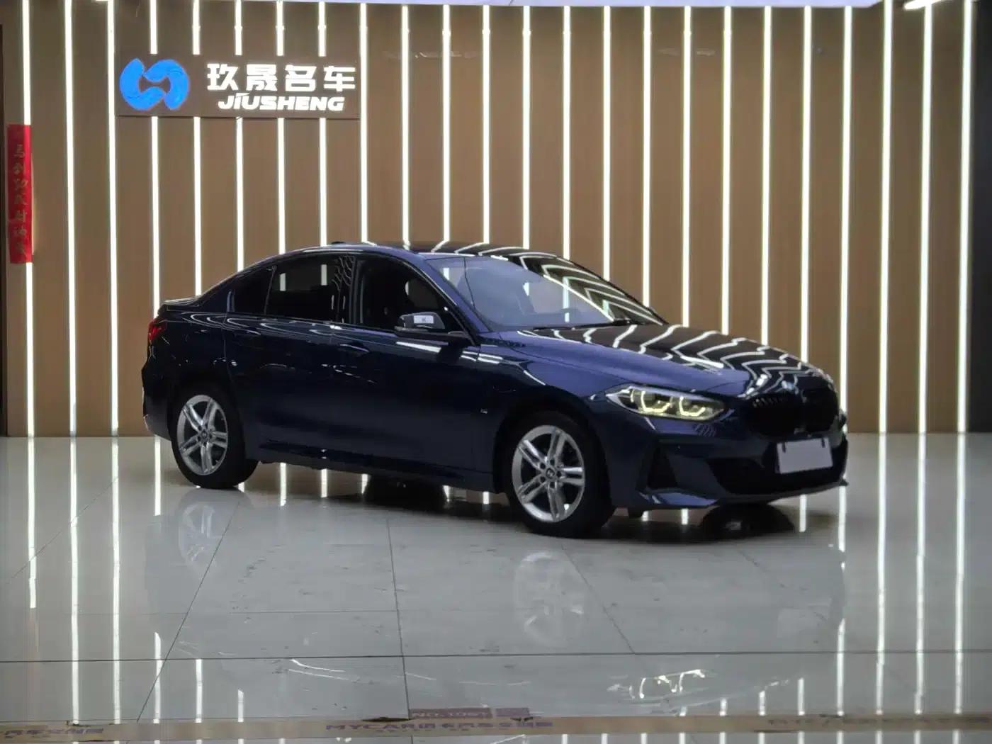BMW 1 Series 2021 Facelift 120i M Sport Shadow Edition — миниатюра 3