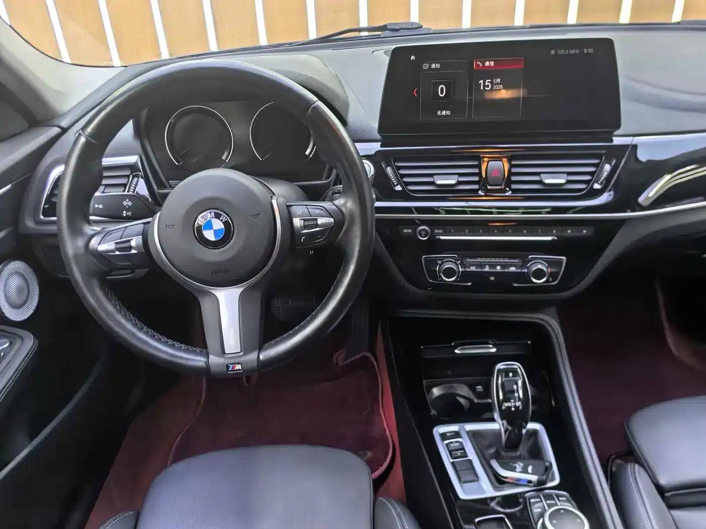 BMW 1 Series 2021 Facelift 120i M Sport Shadow Edition — миниатюра 6