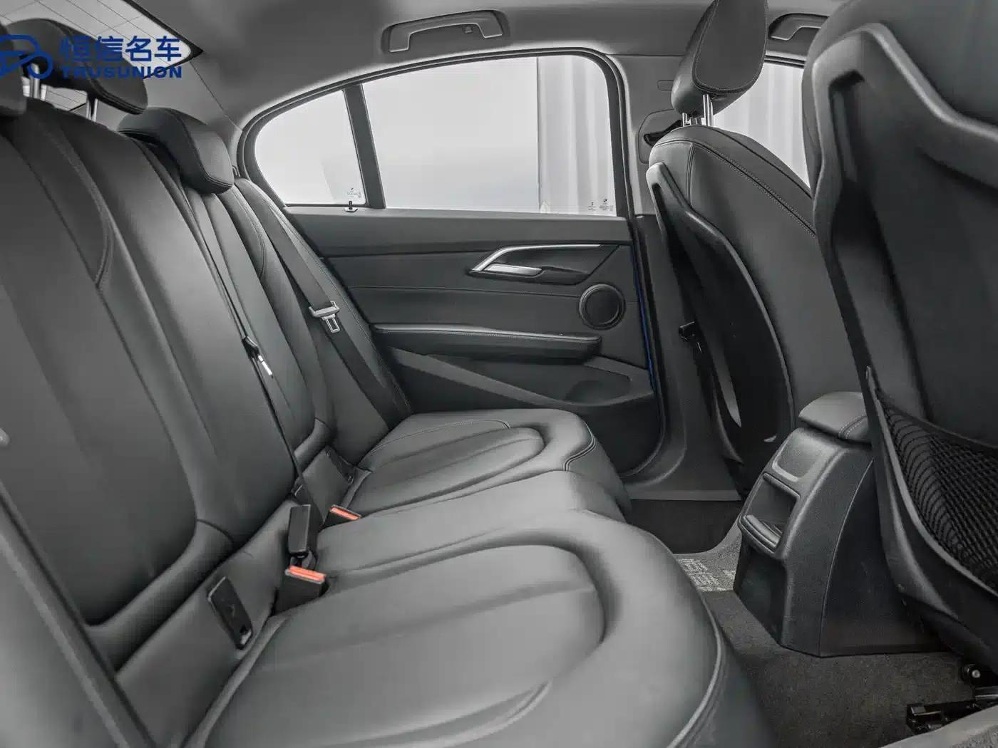 2019 BMW 1 Series 118i M Sport Package — миниатюра 15