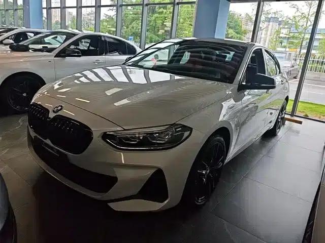 2022 BMW 1 Series 125i M Sport Shadow Edition