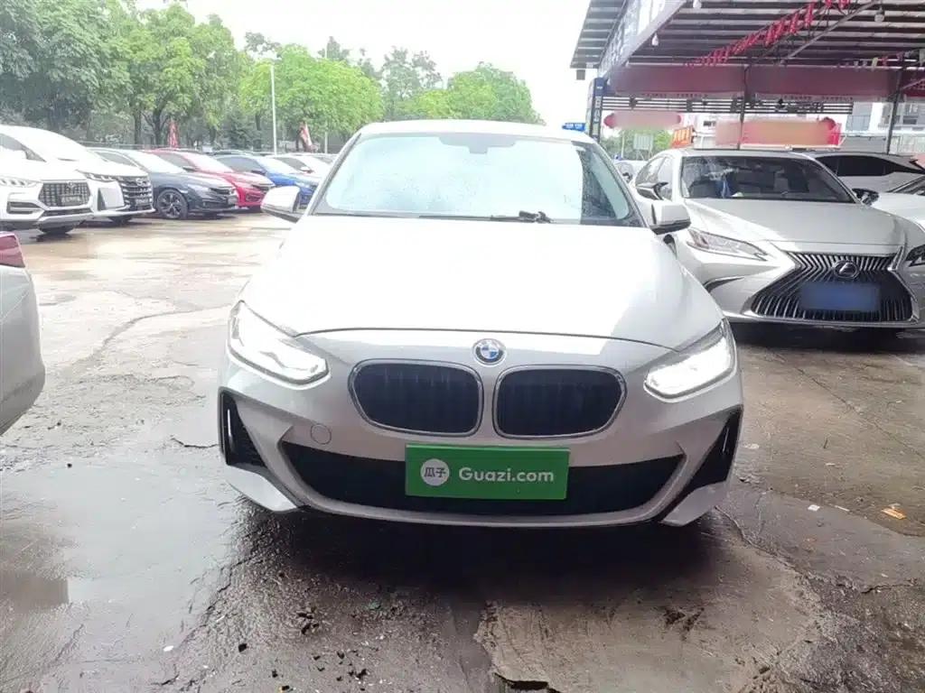 2021 BMW 1 Series Facelift 120i M Sport — миниатюра 3