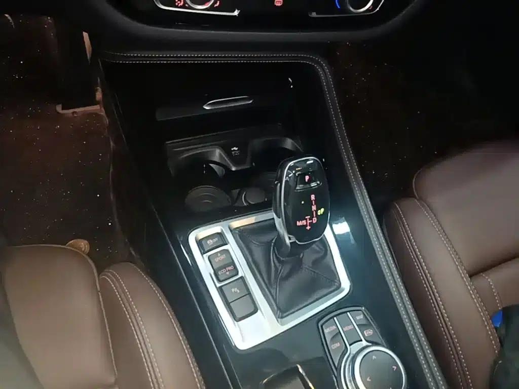 BMW 1 Series 2023 125i M Sport Shadow Edition — миниатюра 14