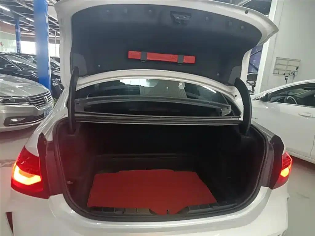 BMW 1 Series 2023 125i M Sport Shadow Edition — миниатюра 19