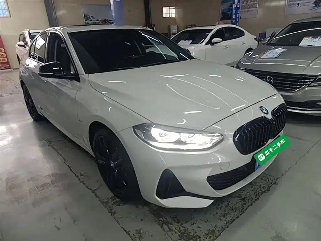 BMW 1 Series 2023 125i M Sport Shadow Edition — миниатюра 4