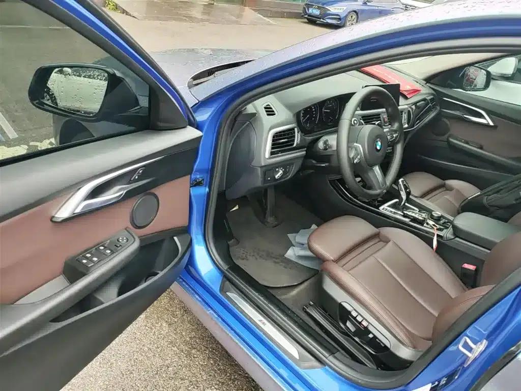 2020 BMW 1 Series 125i Leading M Sport Package — миниатюра 16