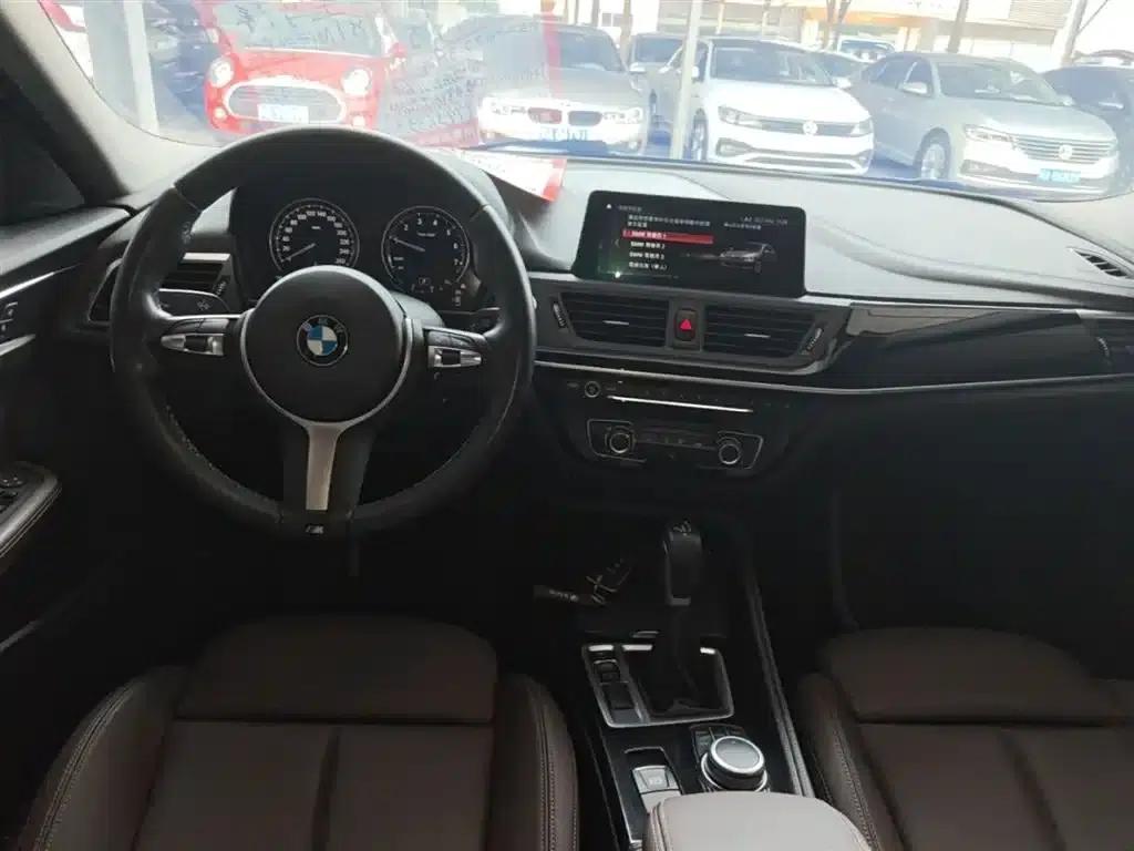 2019 BMW 1 Series 118i M Sport Package — миниатюра 10