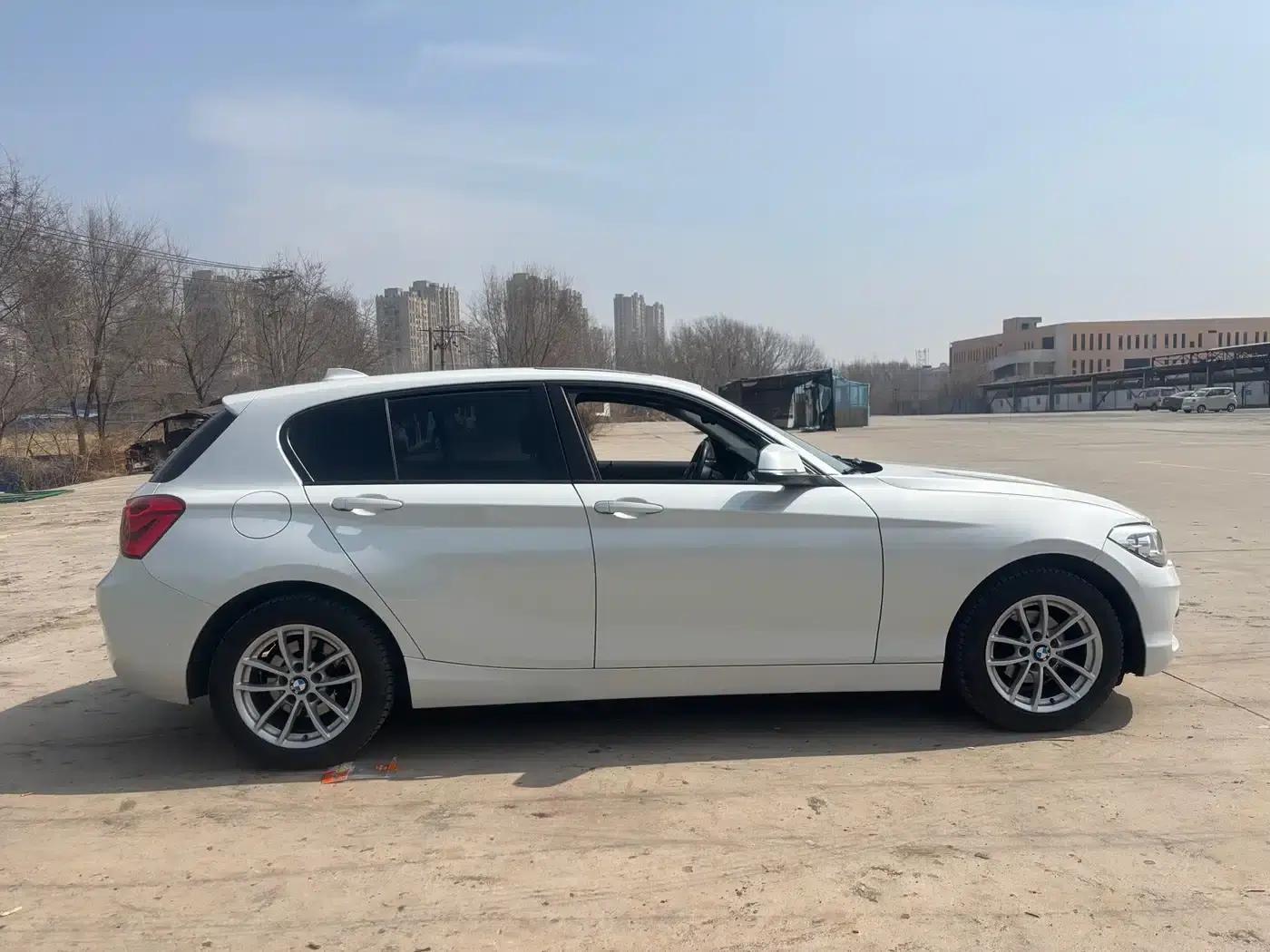 2018 BMW 1 Series Imported Model 118i Leading Edition — миниатюра 8