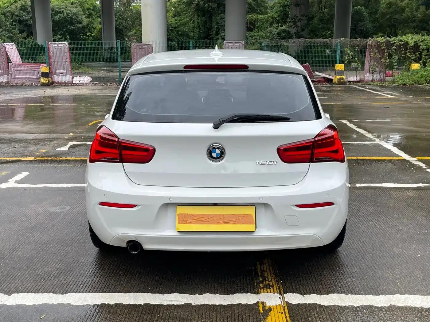 2015 BMW 1 Series Imported Model 120i Leading Edition — миниатюра 6